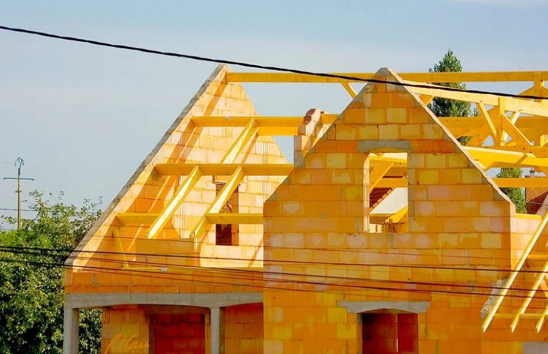 Дачников обязали сообщать властям о перестройке своих домов