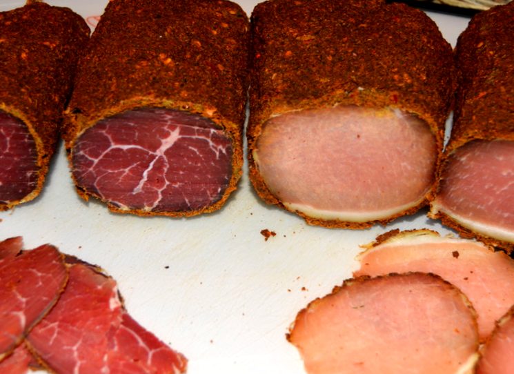 Домашняя бастурма из свинины и говядины