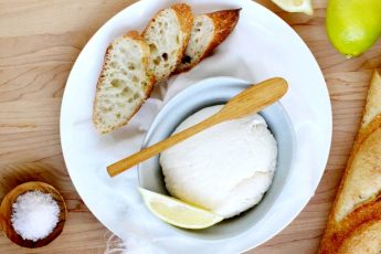 Как приготовить домашний сыр Рикотта - пошаговый рецепт с фото
