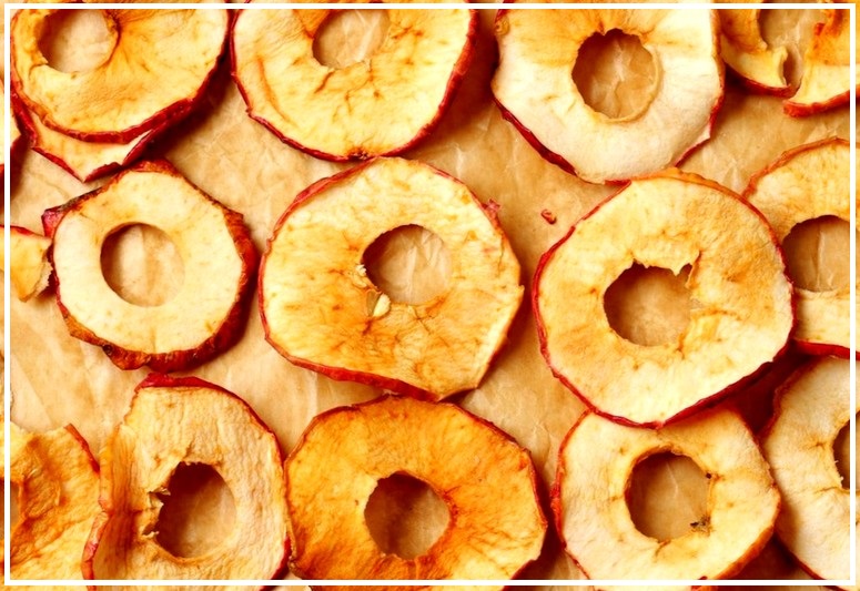 Можно сушить яблоки в духовке. Сушка яблок. Сушка яблок в духовке. Засушить яблоки в духовке. Яблоки сушеные в духовке.