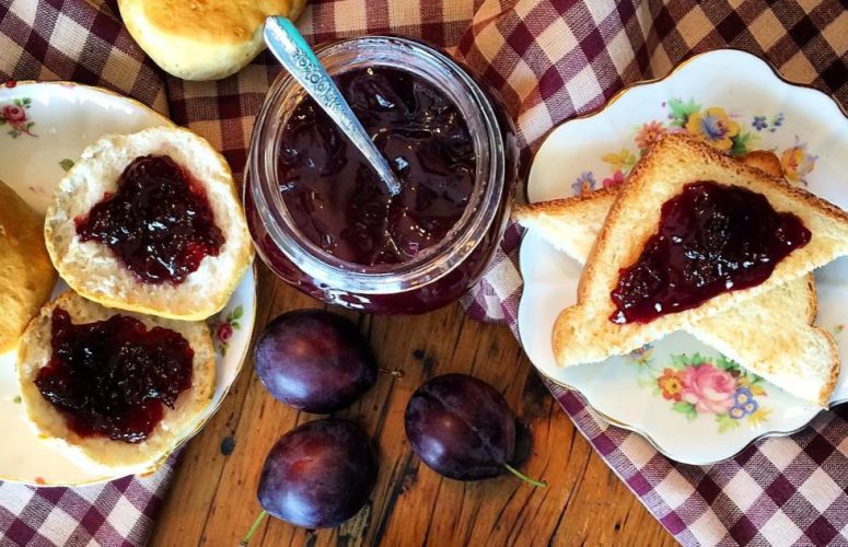 Густое варенье из слив на зиму - пошаговый рецепт