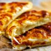 Готовим хачапури с сыром и брынзой