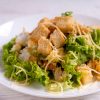 Рецепт салата с курятиной и сухариками