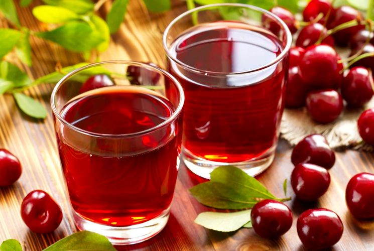 Компот только из вишни. vishnevyy kompot retsept. Компот только из вишни фото. Компот только из вишни-vishnevyy kompot retsept. картинка Компот только из вишни. картинка vishnevyy kompot retsept. Нет ничего проще компота из вишни на зиму, рецепты этого витаминного и освежающего напитка доступны для приготовления даже начинающим хозяйкам. Самый простой компот варят из ягод, воды и сахара, для более интересных рецептов понадобятся другие фрукты и специи.
