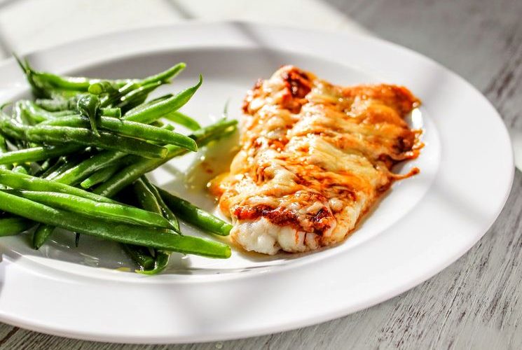 Готовим рыбу по-французски в духовке